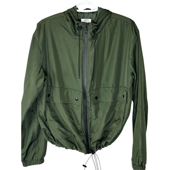 Ardene Olive Green Short Hooded Windbreaker Size Medium *sold‎ out online* - Picture 2 of 6